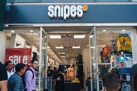 snipes store near me